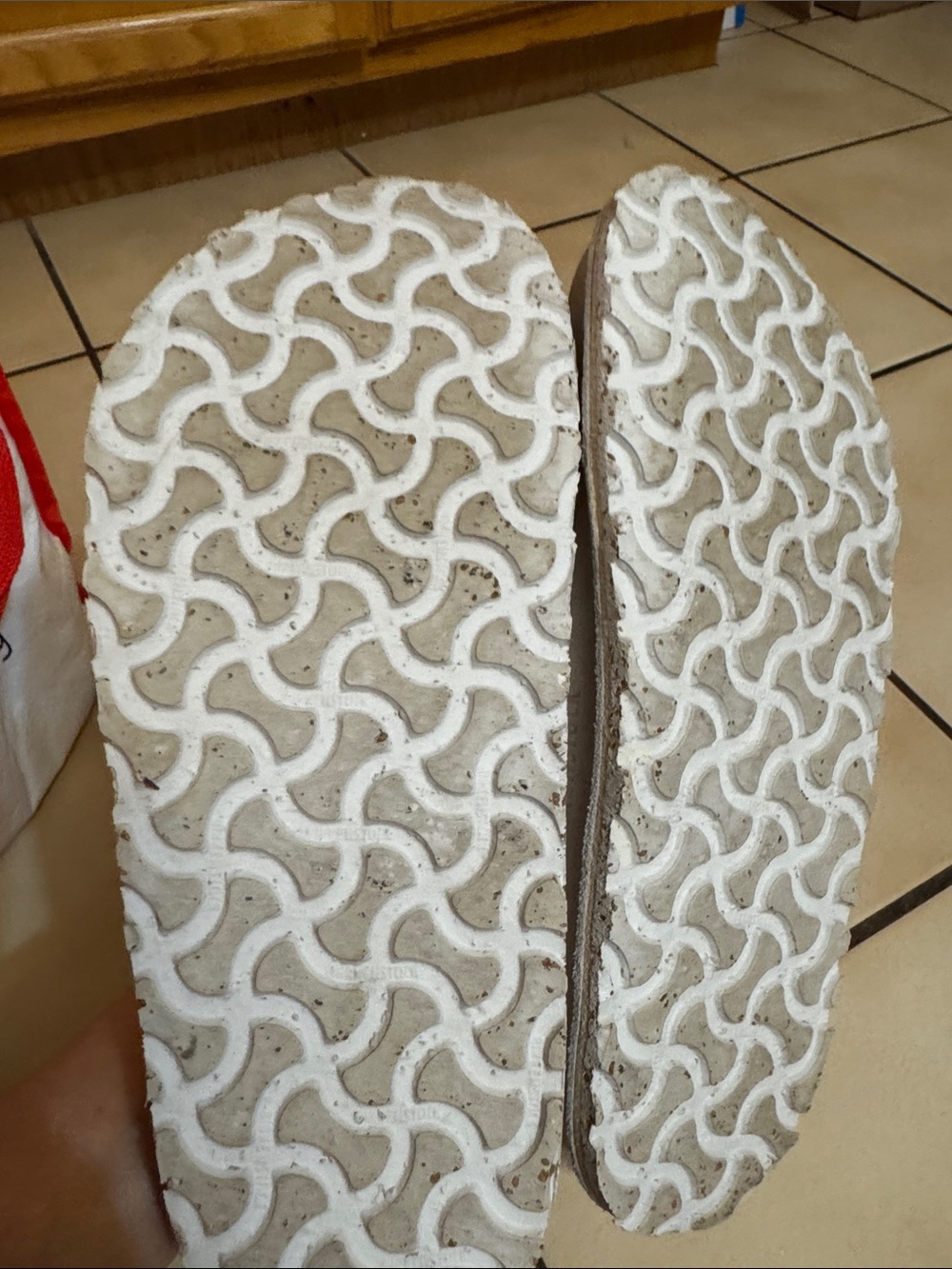 Birkenstock Cream with genuine Shearling Slippers - Picture 5 of 6